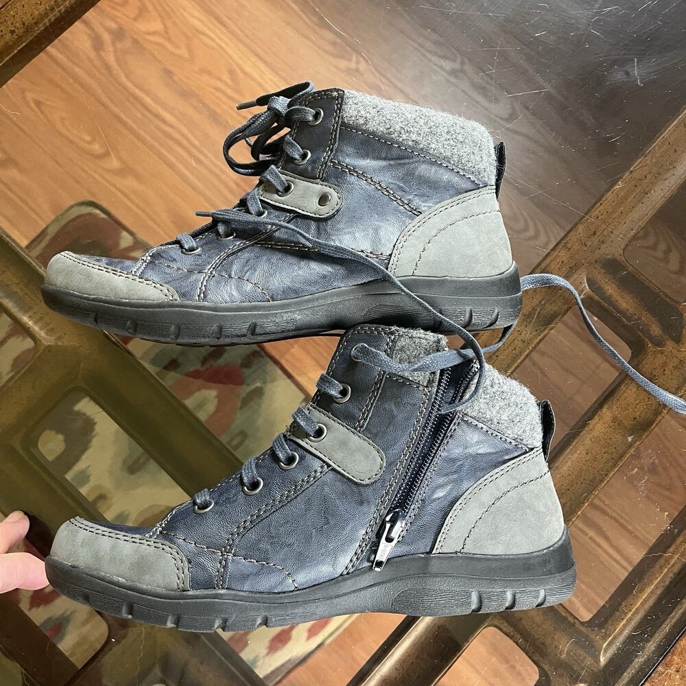 Women’s Earth Origins Rapid Ricky Boot 6.5 Navy Blue Vegan Fleece Indie Grunge - Picture 4 of 10